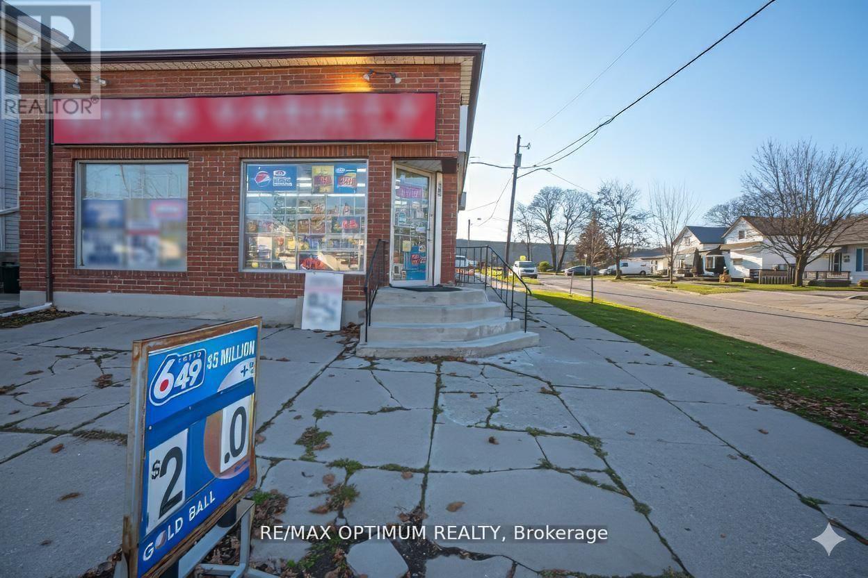 168 Bloor Street W, Oshawa, Ontario  L1J 1P7 - Photo 2 - E13633514
