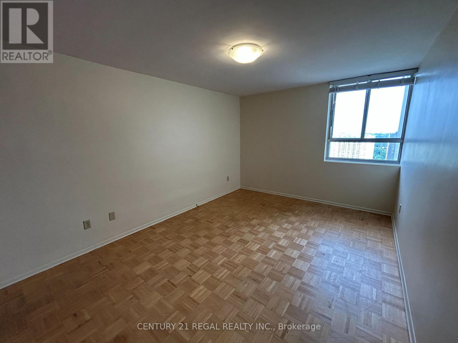 2908 - 5 Massey Square, Toronto, Ontario  M4C 5L6 - Photo 6 - E13633540