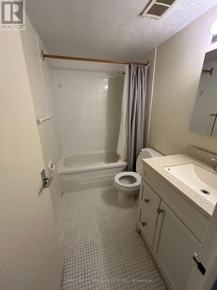 2908 - 5 Massey Square, Toronto, Ontario  M4C 5L6 - Photo 7 - E13633540