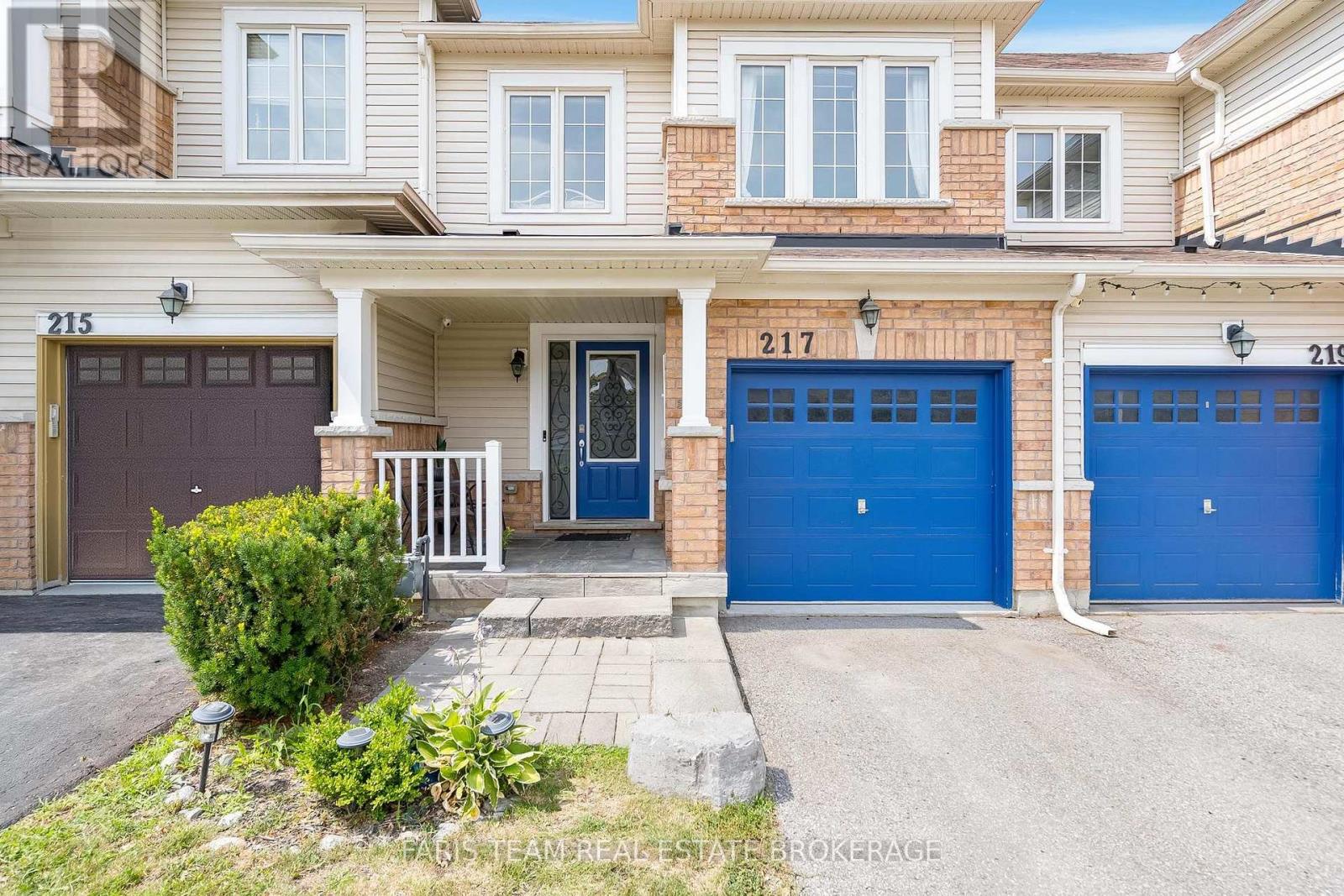 217 Orr Drive, Bradford West Gwillimbury, Ontario  L3Z 0S3 - Photo 4 - N13633336