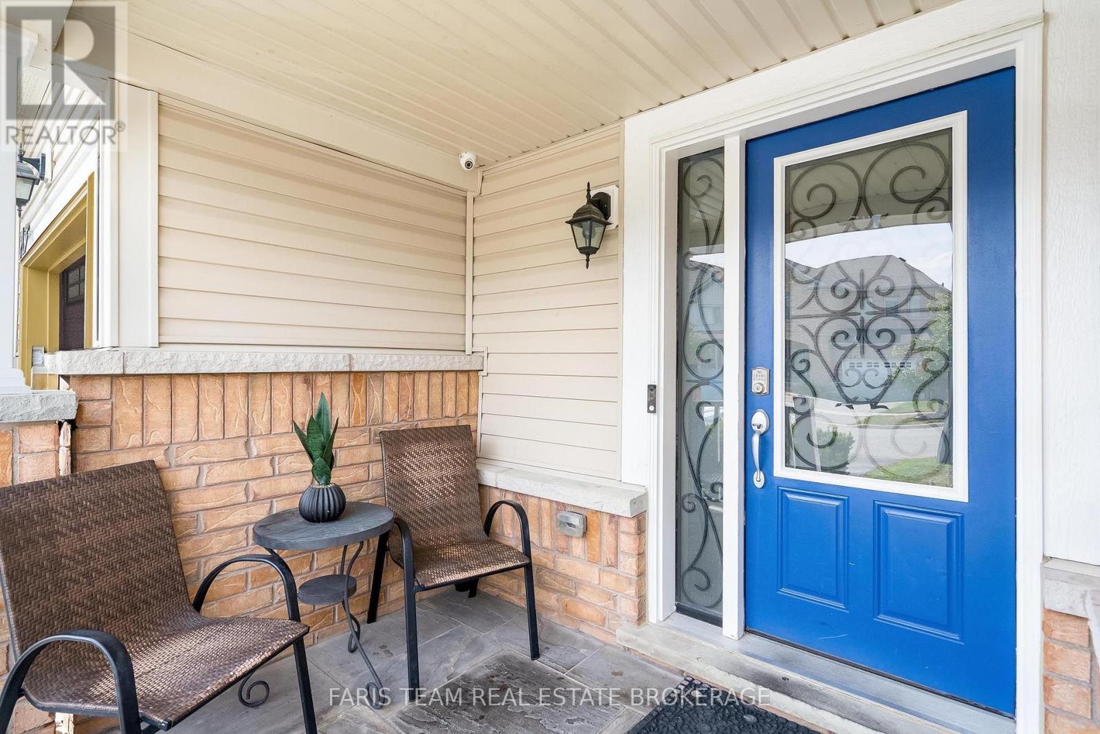 217 Orr Drive, Bradford West Gwillimbury, Ontario  L3Z 0S3 - Photo 5 - N13633336