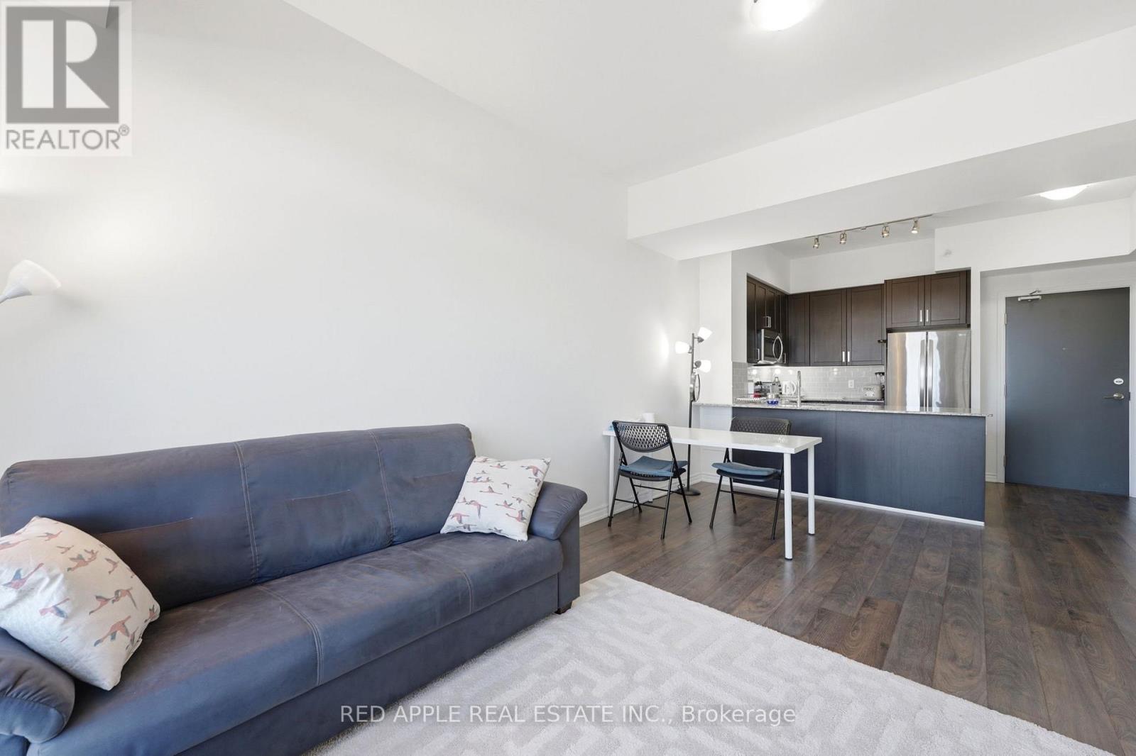 719 - 11611 Yonge Street N, Richmond Hill, Ontario L4E 3N8 - Photo 3 - N13633394