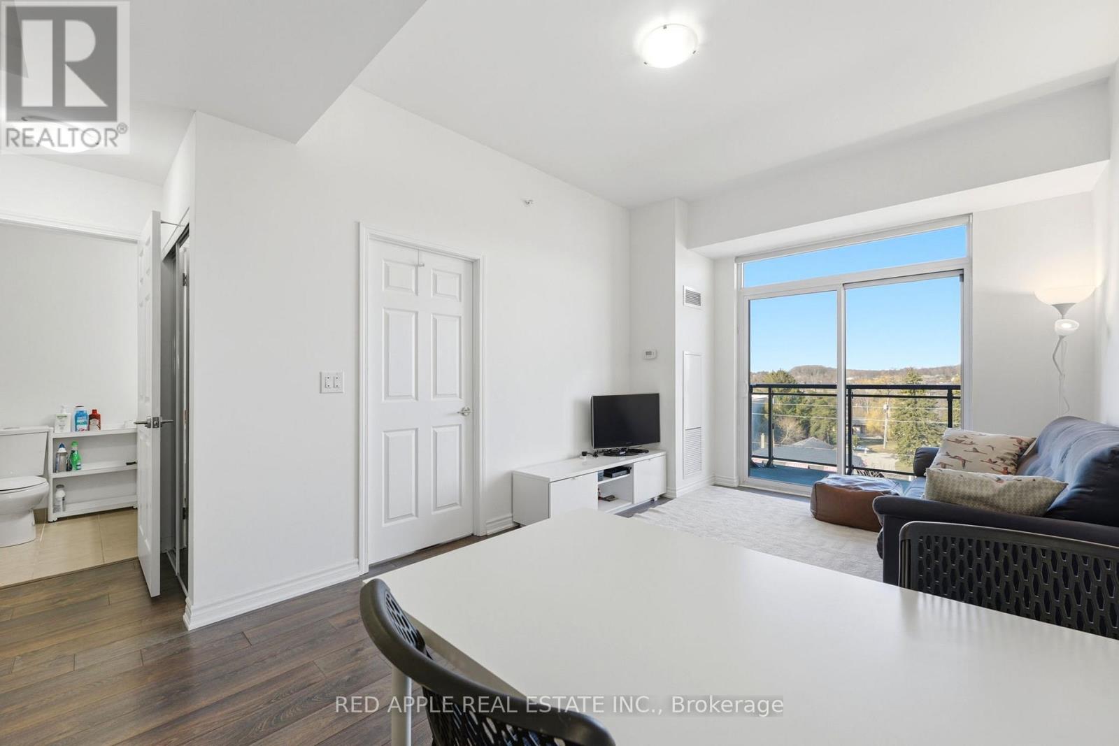 719 - 11611 Yonge Street N, Richmond Hill, Ontario L4E 3N8 - Photo 5 - N13633394