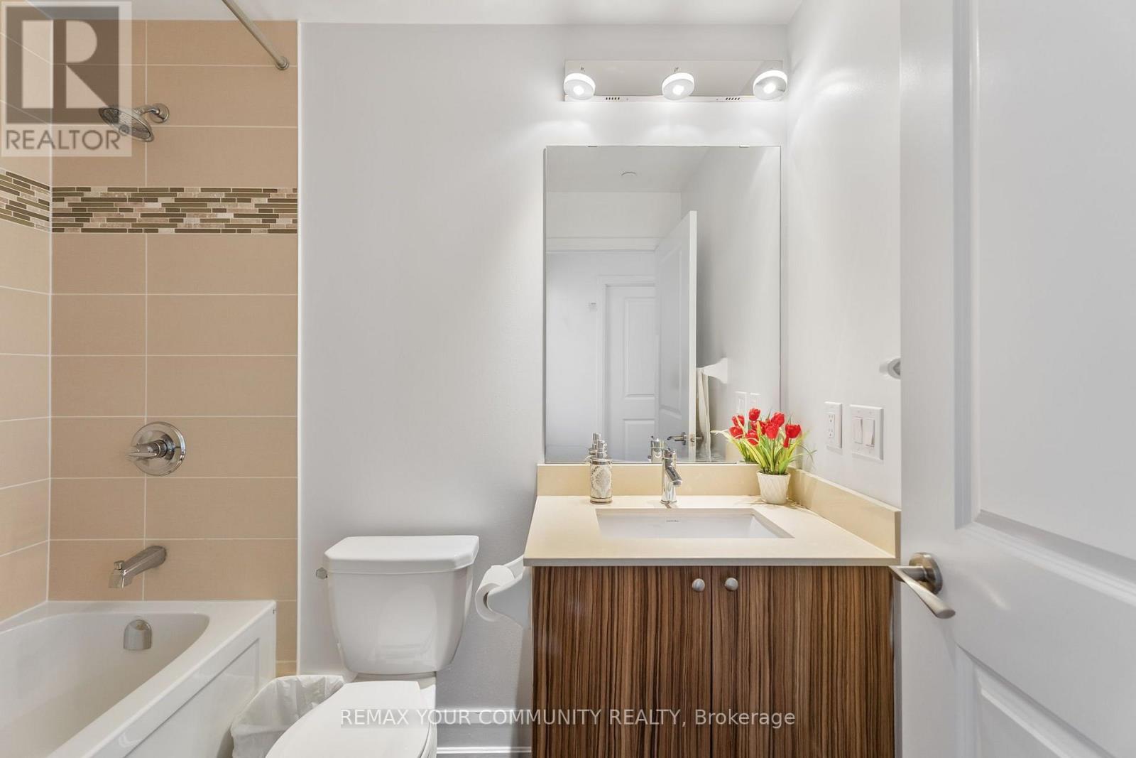 205 - 4700 Highway 7, Vaughan, Ontario  L4L 0B4 - Photo 21 - N13633462