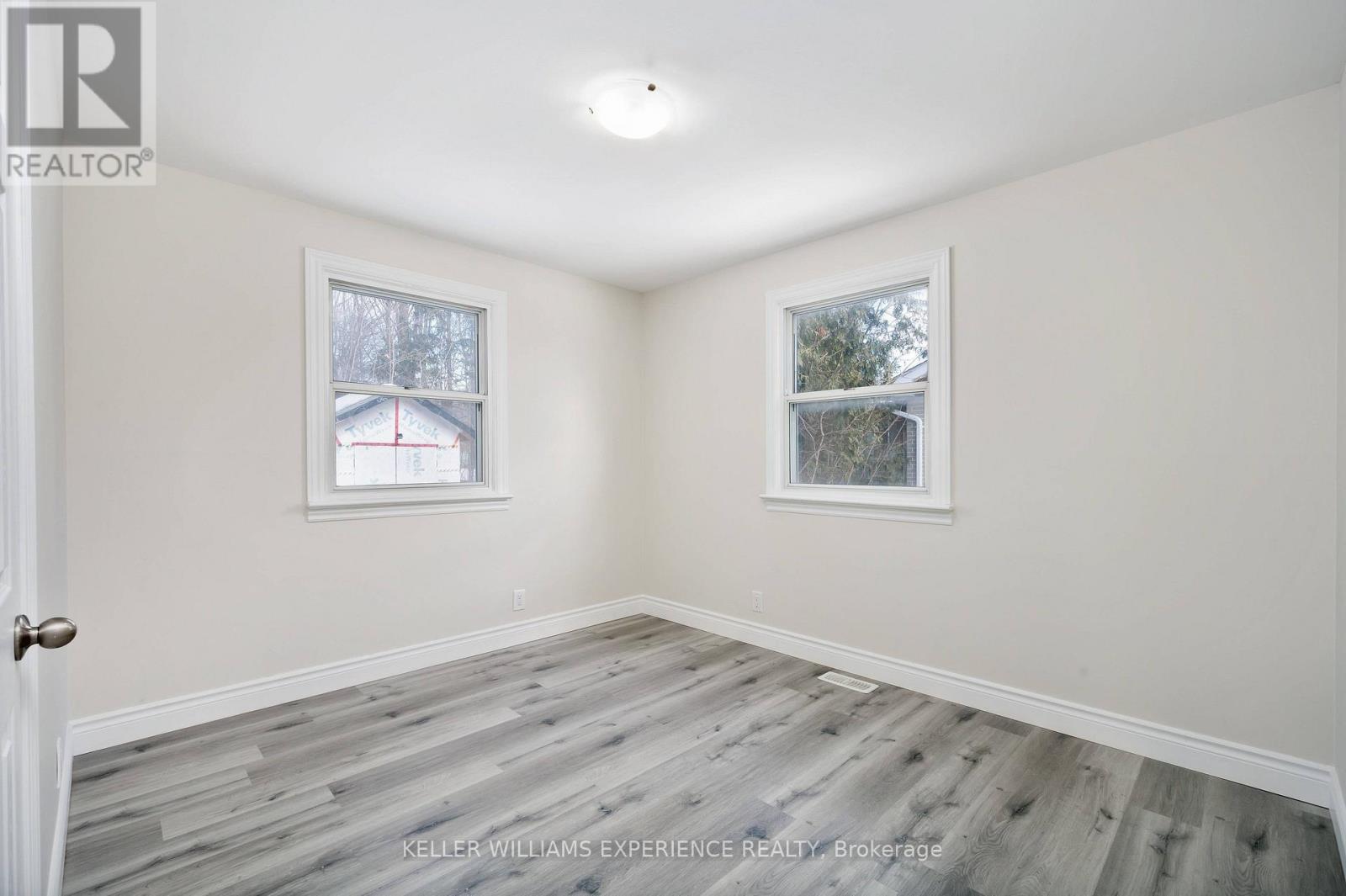 Upper - 52 Cundles Road E, Barrie (Cundles East), Ontario  L4M 2Z7 - Photo 8 - S13633440