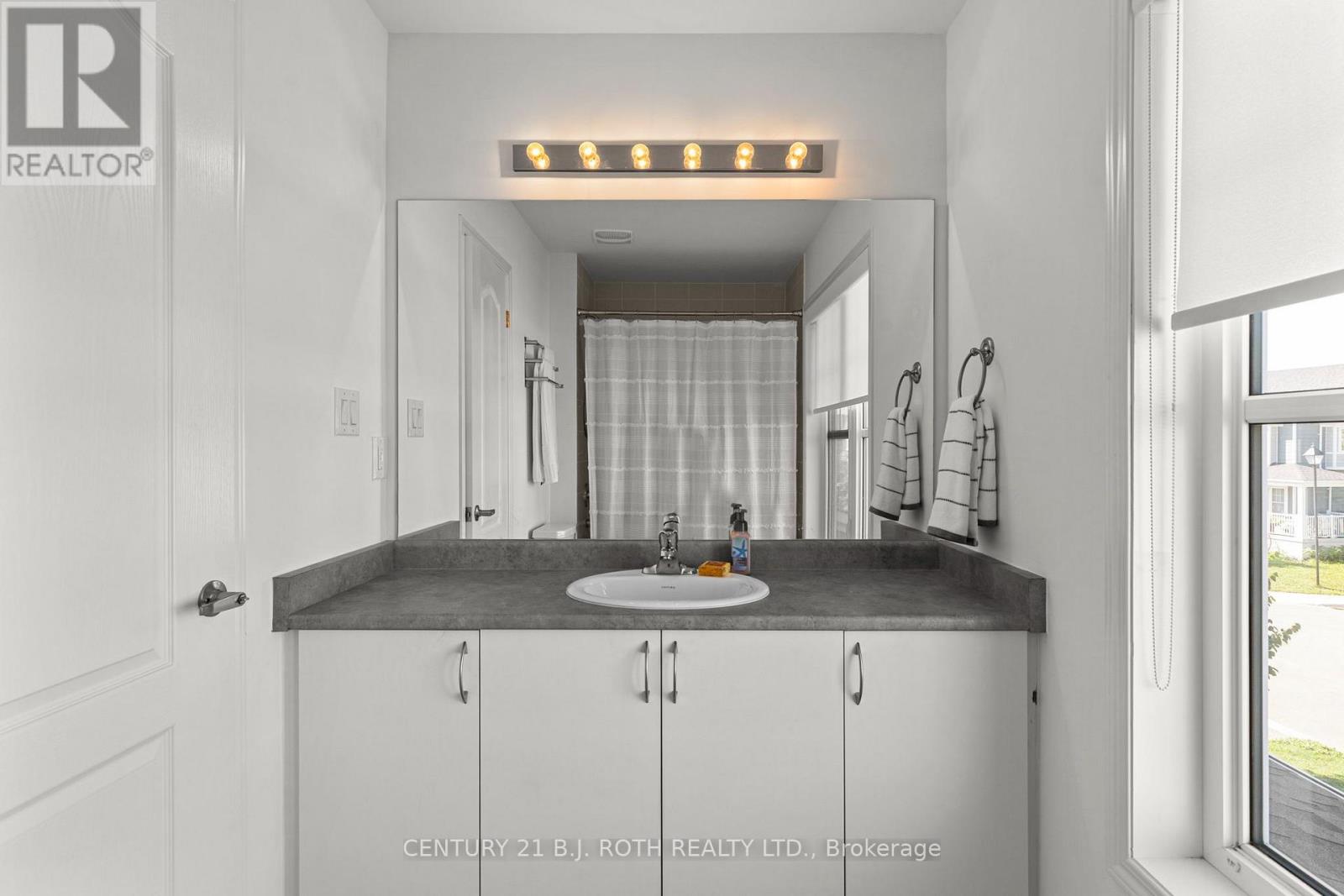 32 Sandhill Crane Drive, Wasaga Beach, Ontario  L9Z 0J6 - Photo 13 - S13633520