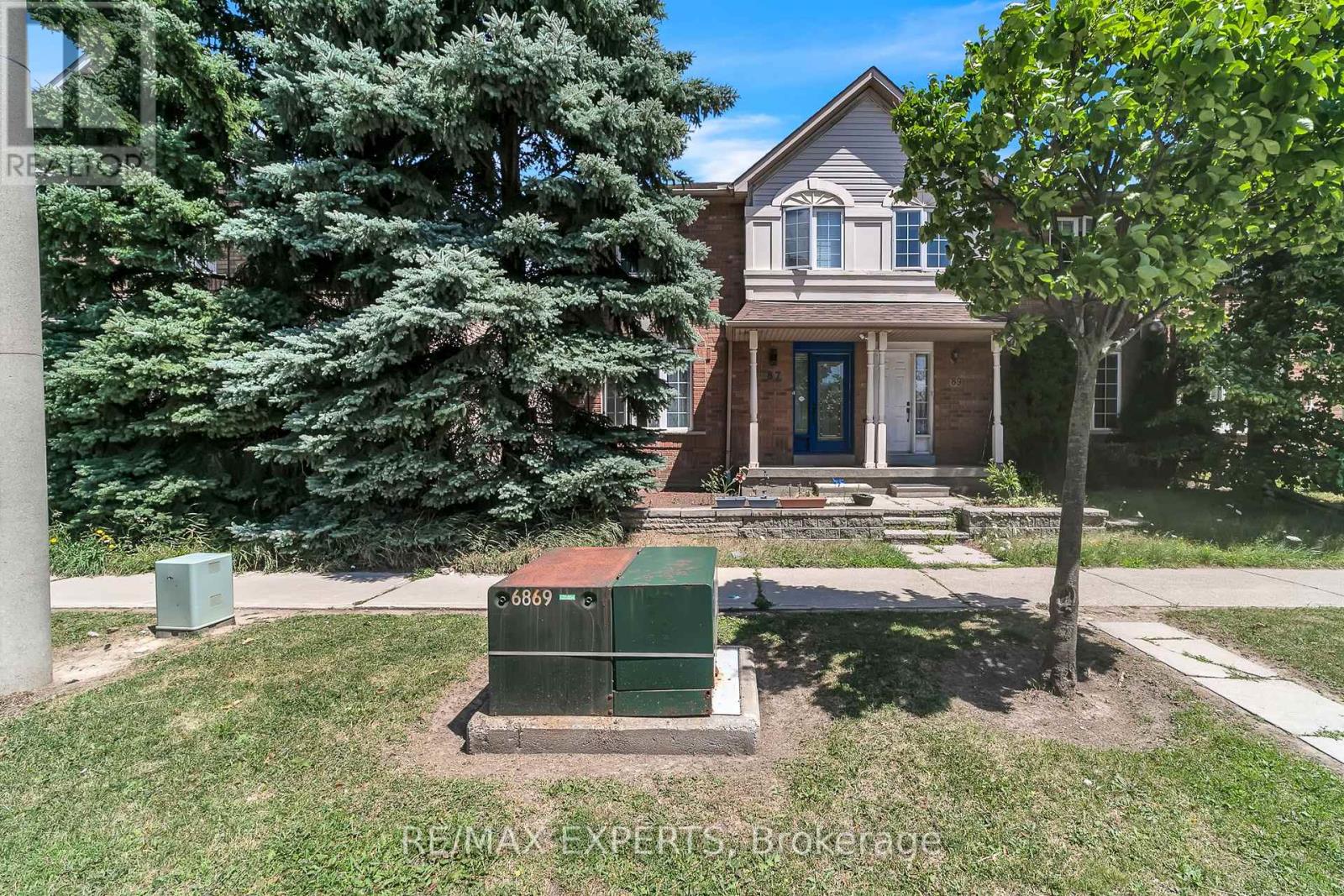 87 - 35 MALTA AVENUE, Brampton, Ontario