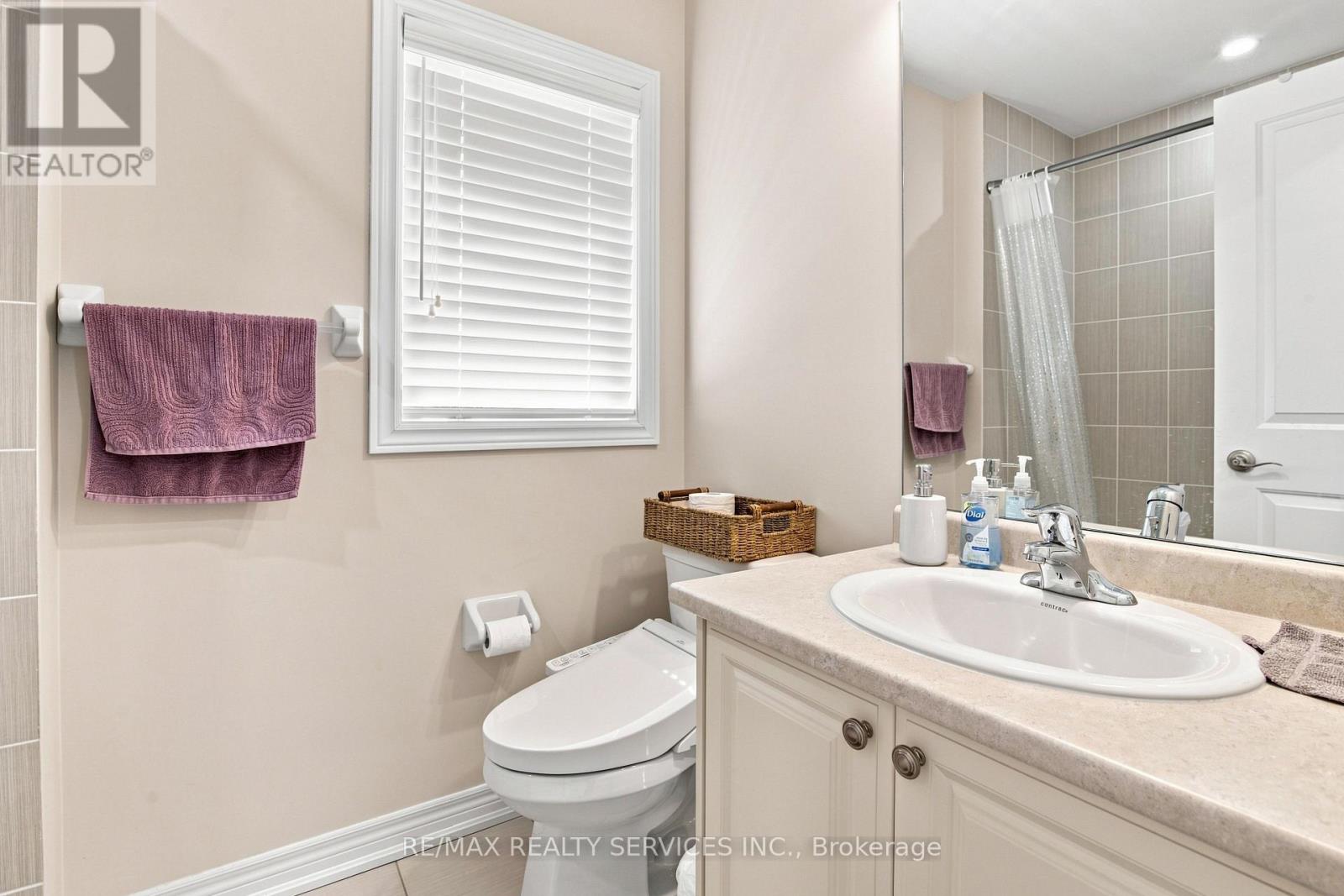 196 Bonnieglen Farm Boulevard, Caledon, Ontario  L7C 4C1 - Photo 25 - W13633354