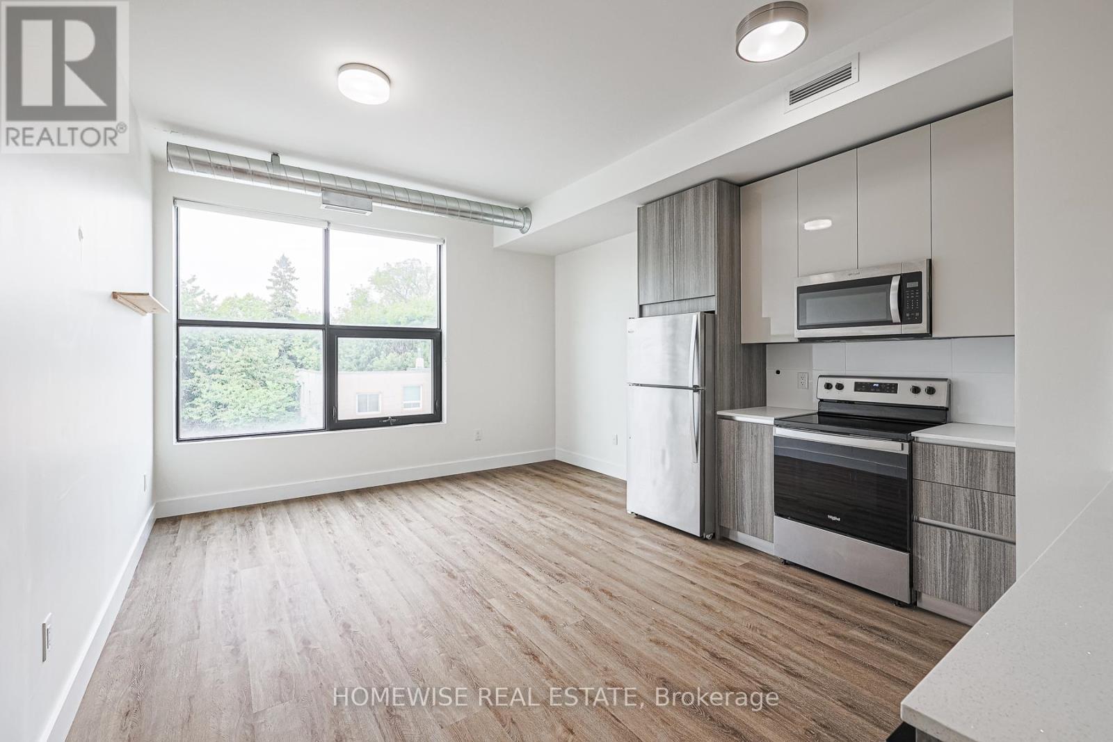 204 - 3020 Dundas Street W, Toronto, Ontario  M6P 1Z3 - Photo 4 - W13633370
