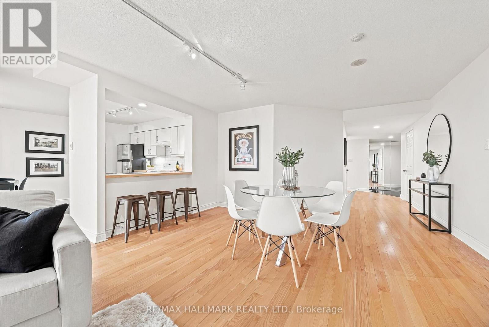 607 - 50 Eglinton Avenue W, Mississauga, Ontario  L5R 3P5 - Photo 6 - W13633482
