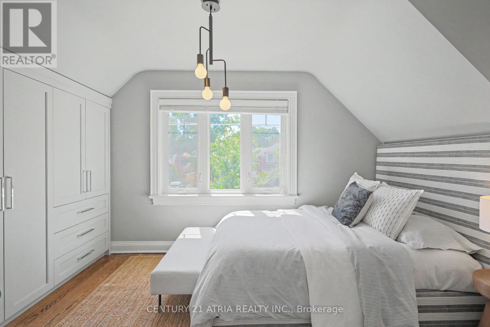 62 Lynngrove Avenue, Toronto, Ontario  M8X 1M9 - Photo 19 - W13633506