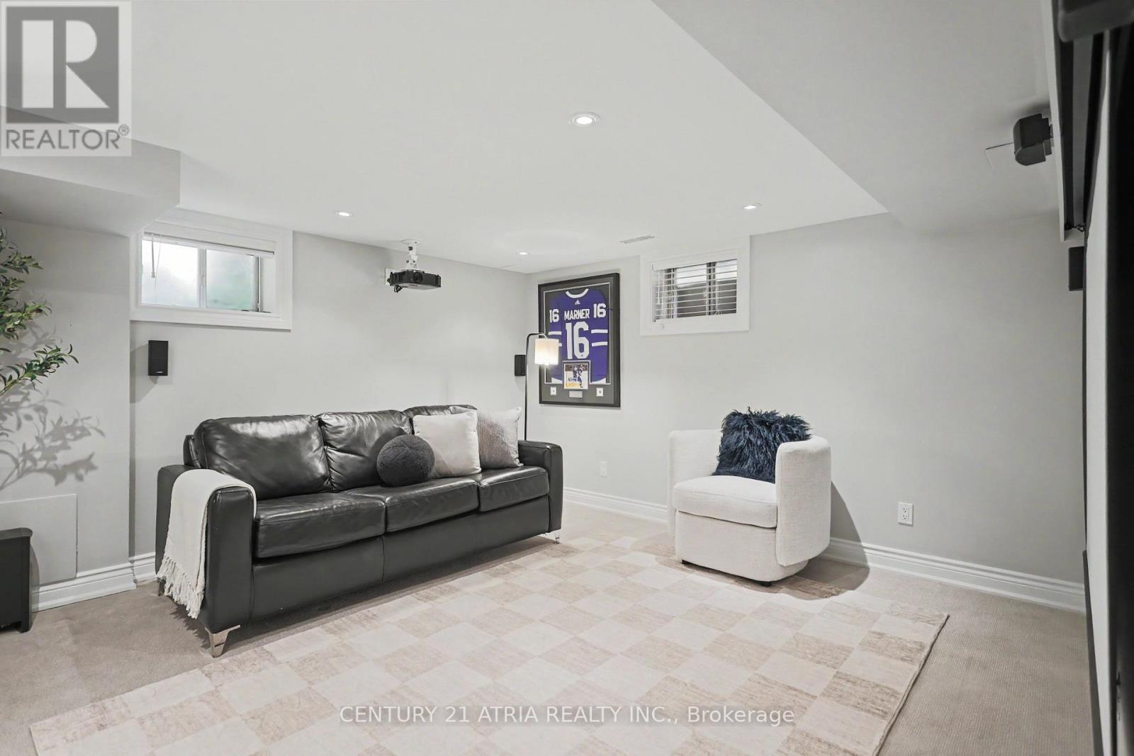 62 Lynngrove Avenue, Toronto, Ontario  M8X 1M9 - Photo 27 - W13633506
