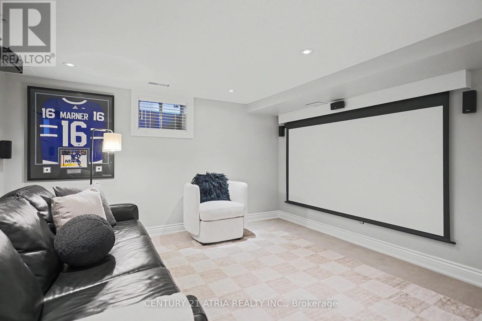 62 Lynngrove Avenue, Toronto, Ontario  M8X 1M9 - Photo 28 - W13633506