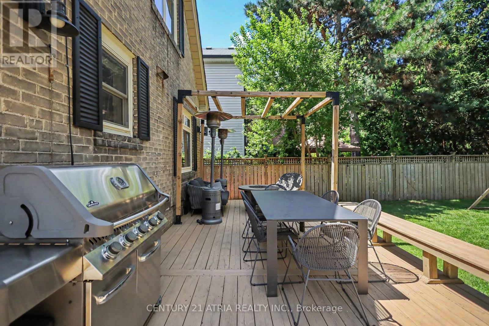 62 Lynngrove Avenue, Toronto, Ontario  M8X 1M9 - Photo 36 - W13633506