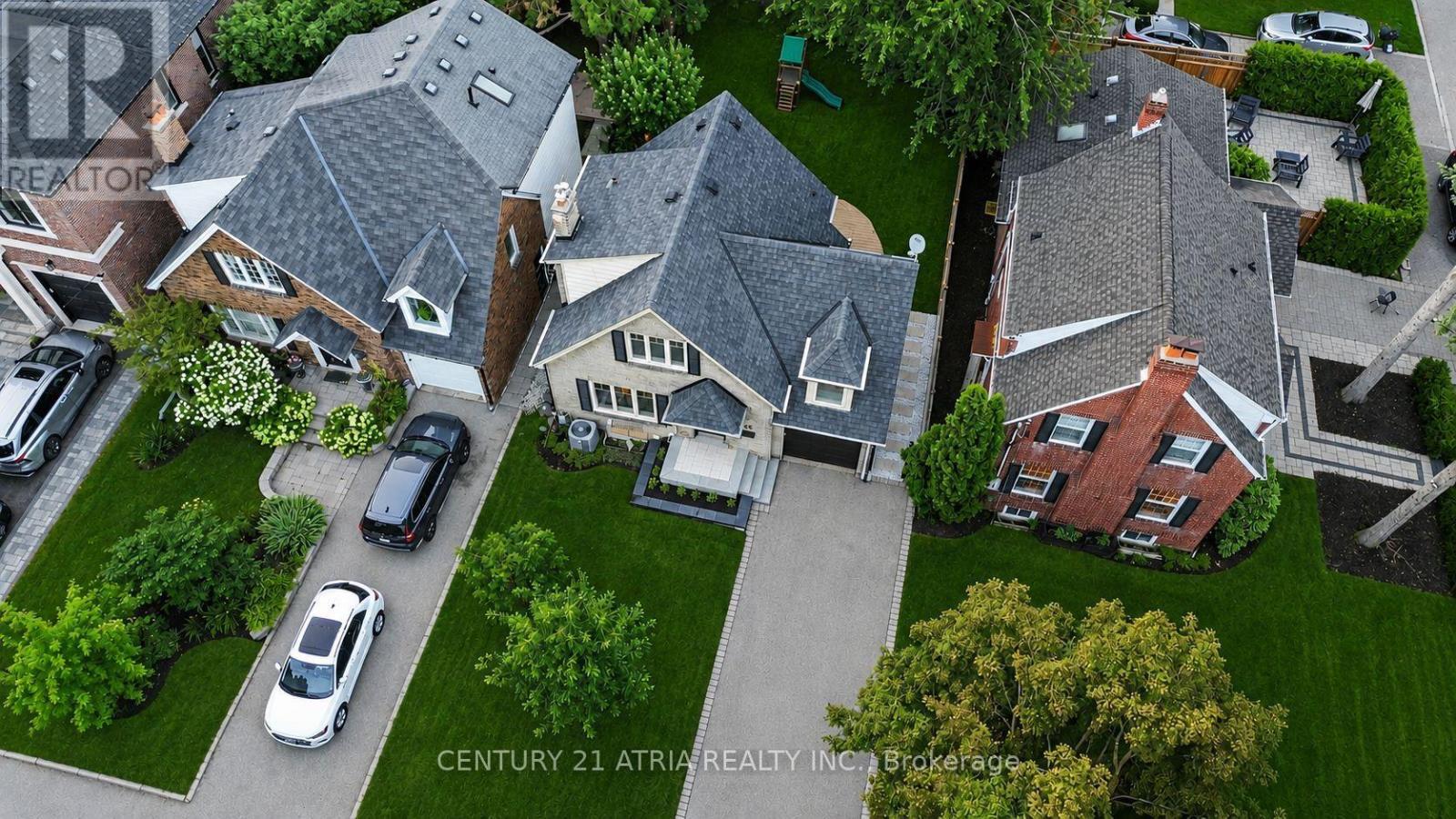 62 Lynngrove Avenue, Toronto, Ontario  M8X 1M9 - Photo 39 - W13633506