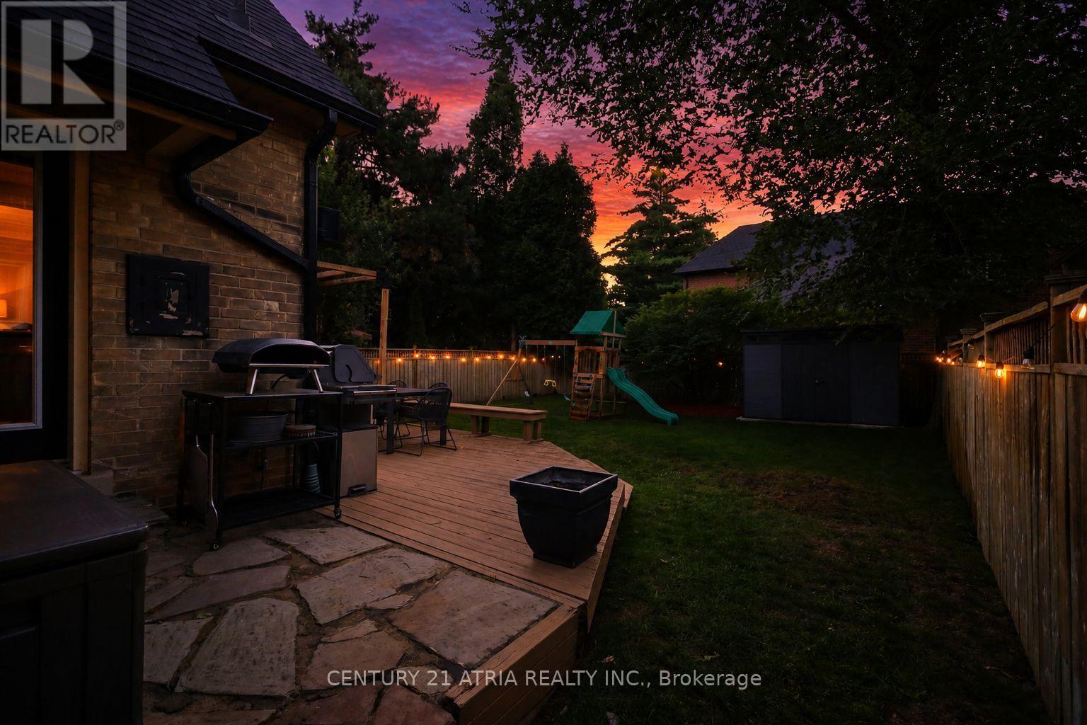 62 Lynngrove Avenue, Toronto, Ontario  M8X 1M9 - Photo 41 - W13633506