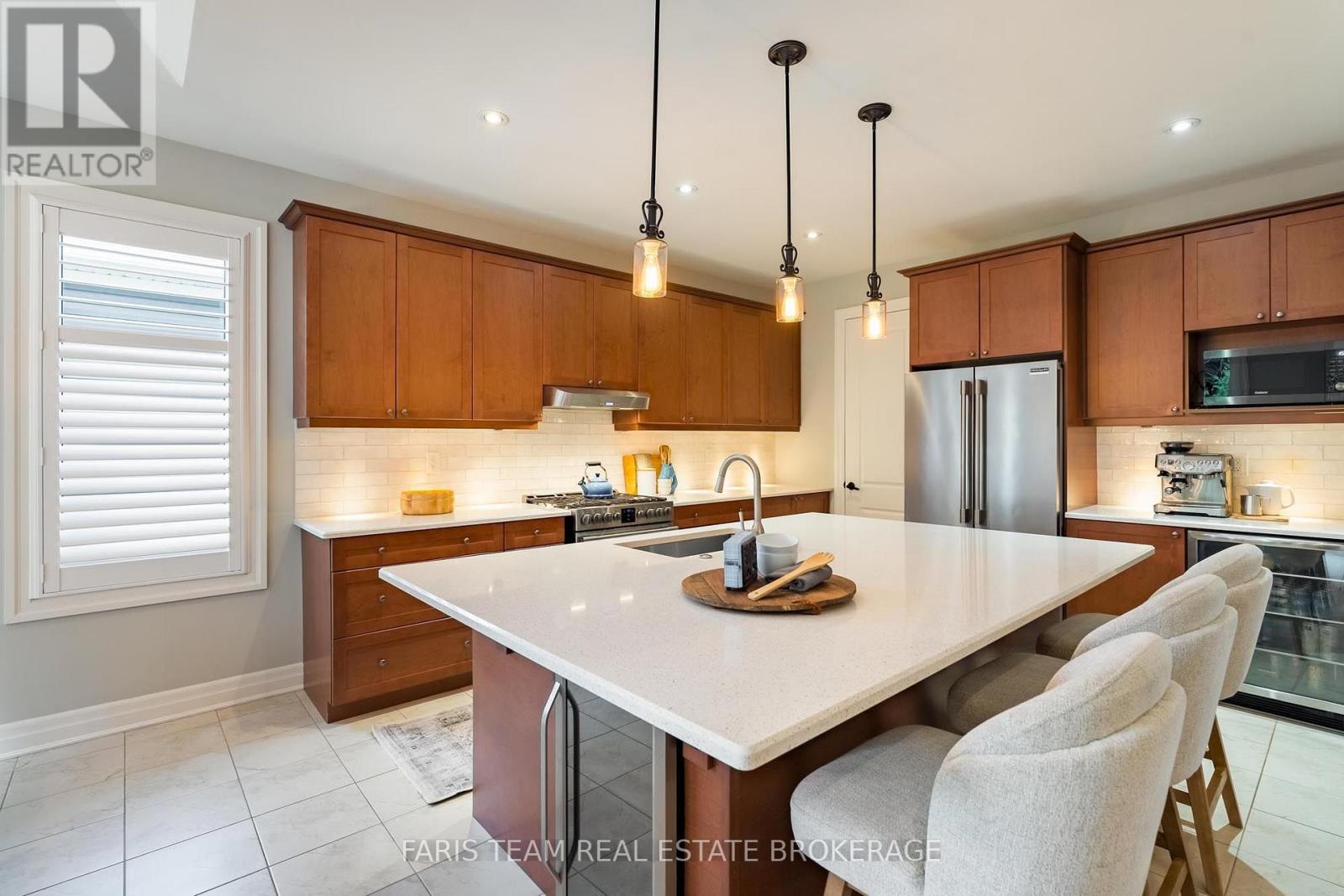 17 Fawnbrook Court, Bracebridge, Ontario  P1L 0A3 - Photo 6 - X13633496