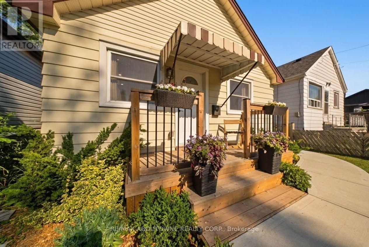 435 Waverly Street, Hamilton, Ontario  L8H 6R5 - Photo 4 - X13633538