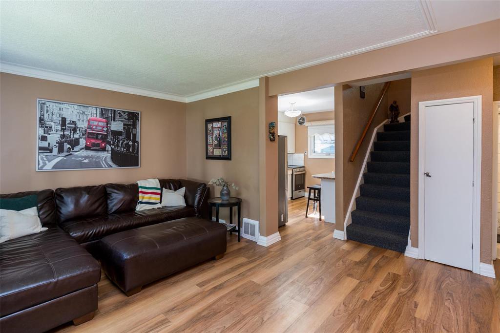 38 Greene Avenue, Winnipeg, Manitoba R2K 0L3 - Photo 4 - 202619362