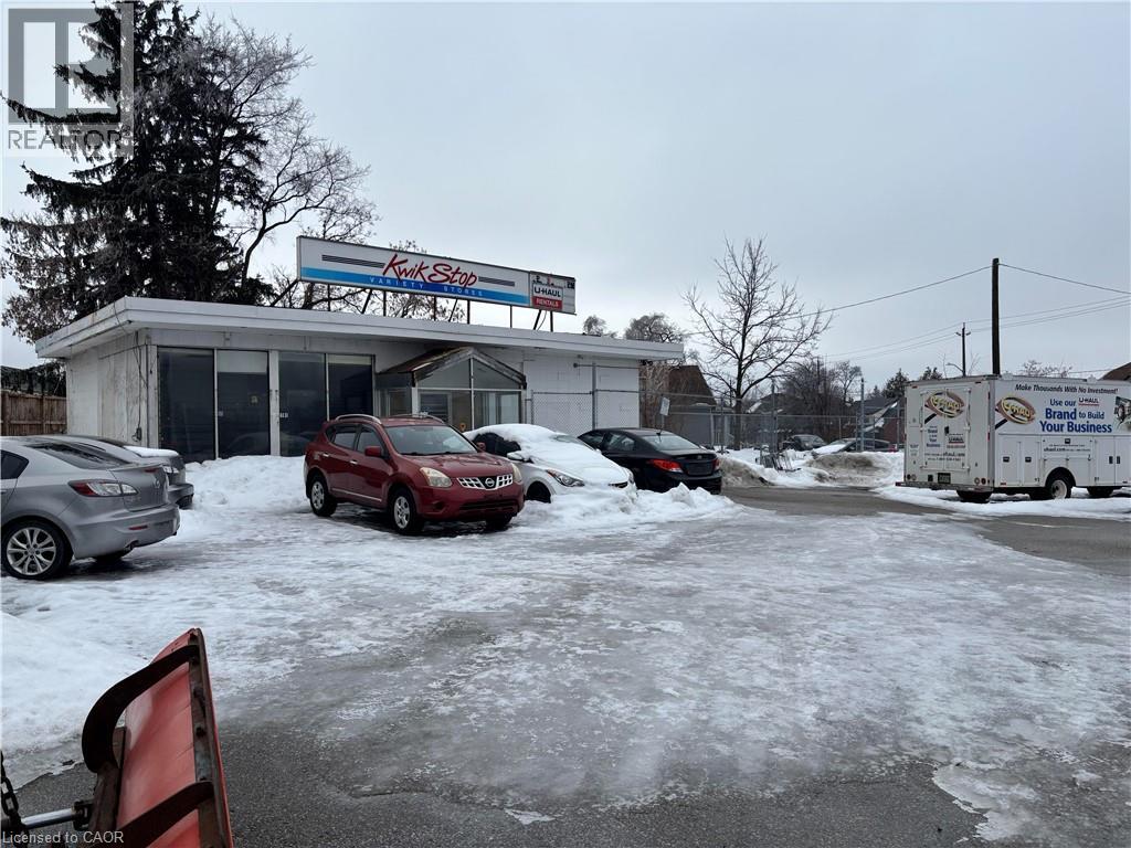 2191 KINGSWAY Drive, Kitchener, Ontario