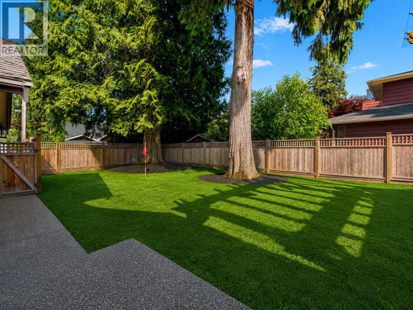 3538 Bluebonnet Road, North Vancouver, British Columbia V7R 4E1 - Photo 25 - R3141000