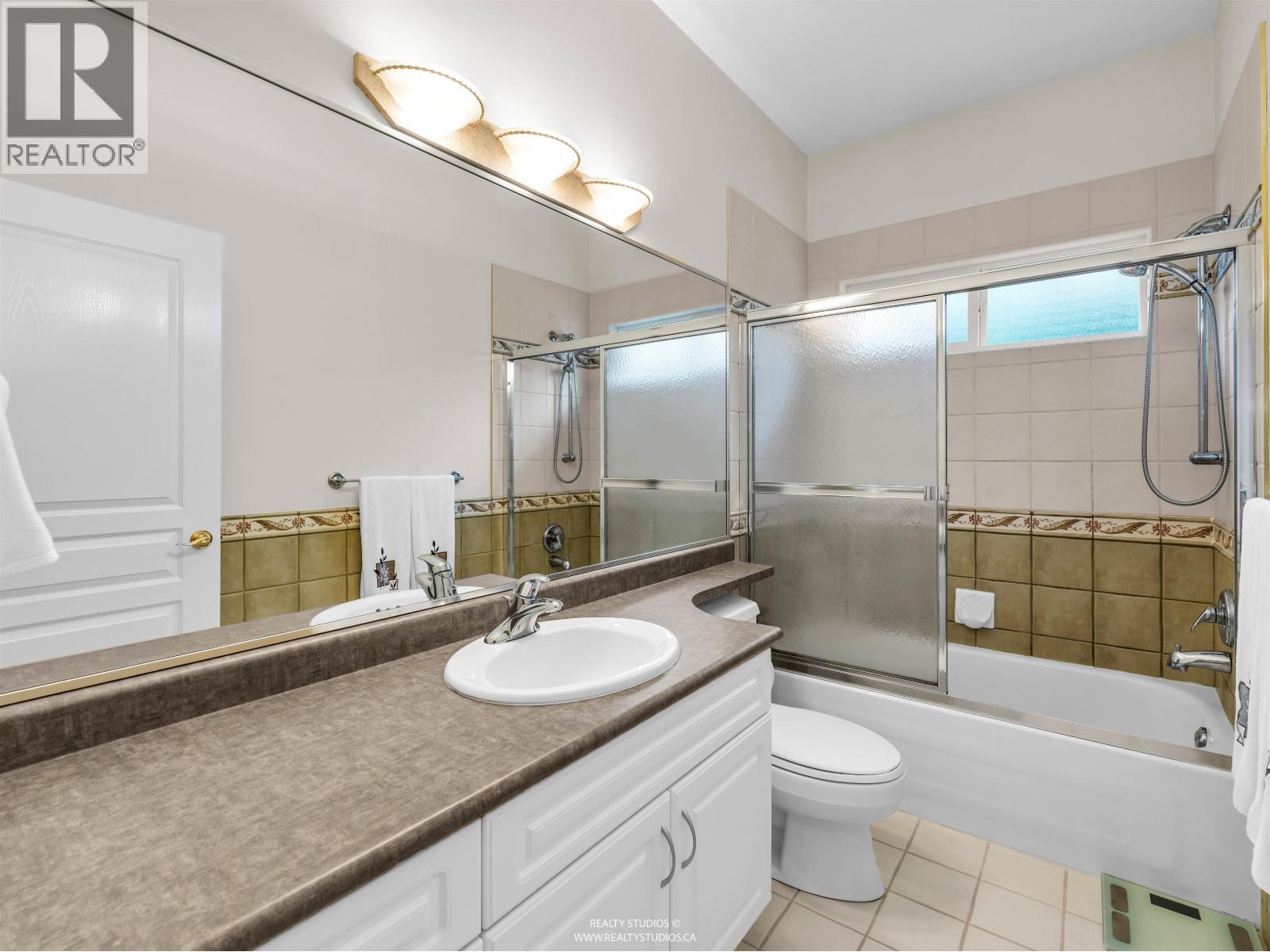 3538 Bluebonnet Road, North Vancouver, British Columbia V7R 4E1 - Photo 33 - R3141000