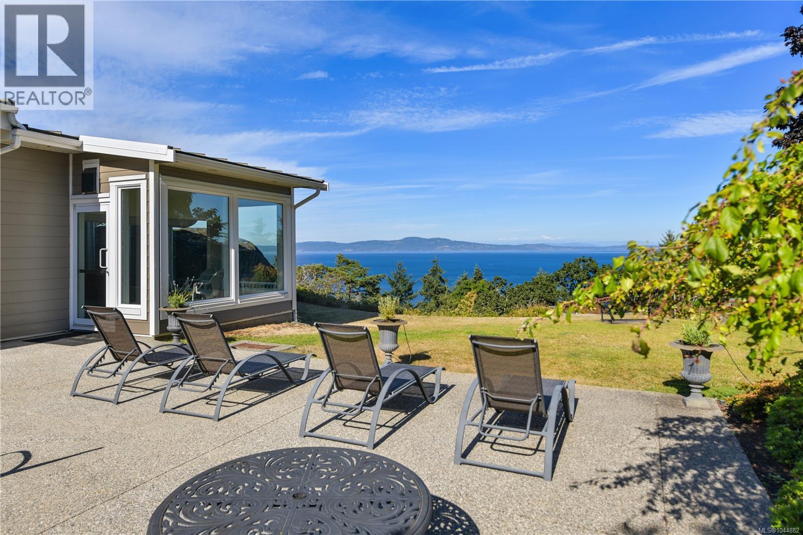 109 2829 Arbutus Rd, Saanich, British Columbia  V8N 5X5 - Photo 40 - 1044882