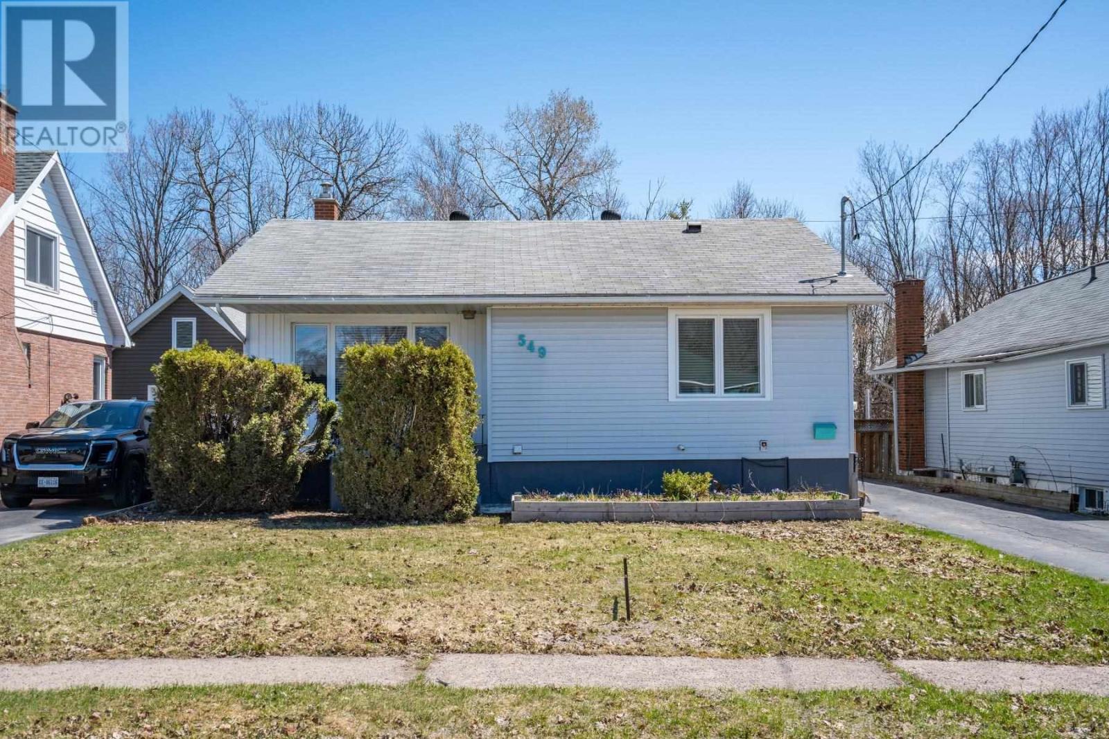 549 Morrison Ave, Sault Ste. Marie, Ontario  P6B 3Z7 - Photo 2 - SM261849