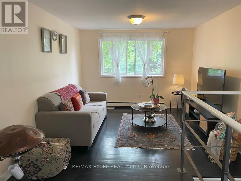 36 Hall Street, Richmond Hill, Ontario  L6C 1V7 - Photo 13 - N13564100
