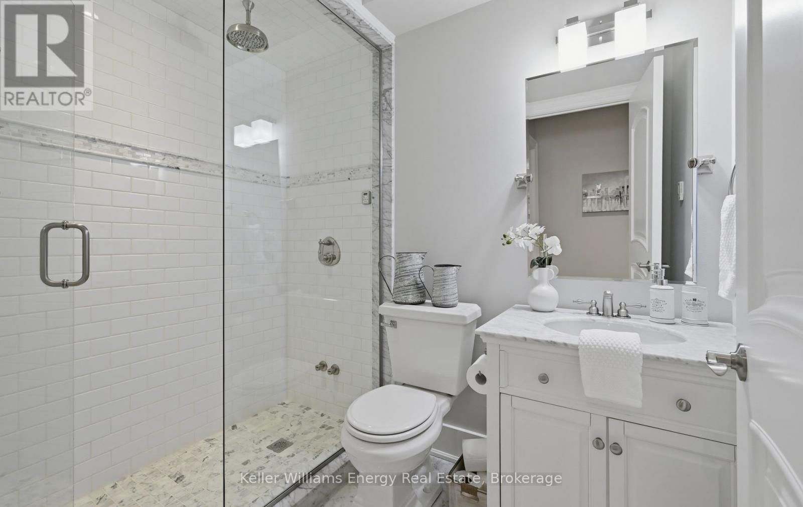 7 Woodington Court, Whitby, Ontario  L1M 0C6 - Photo 45 - E13633596