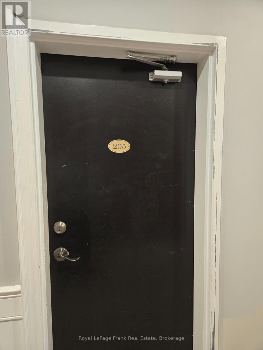 205 - 54 King Street E, Clarington, Ontario  L1C 1N3 - Photo 10 - E13633734