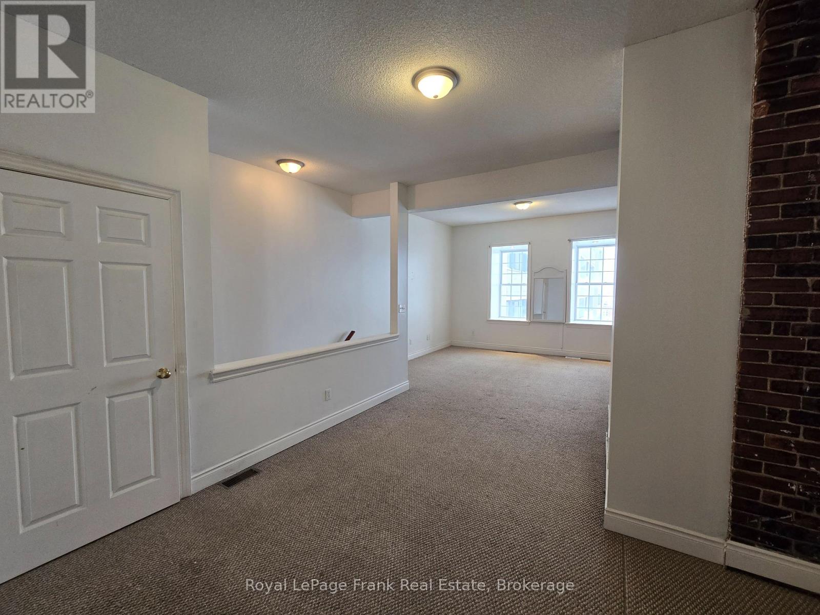 205 - 54 King Street E, Clarington, Ontario  L1C 1N3 - Photo 5 - E13633734