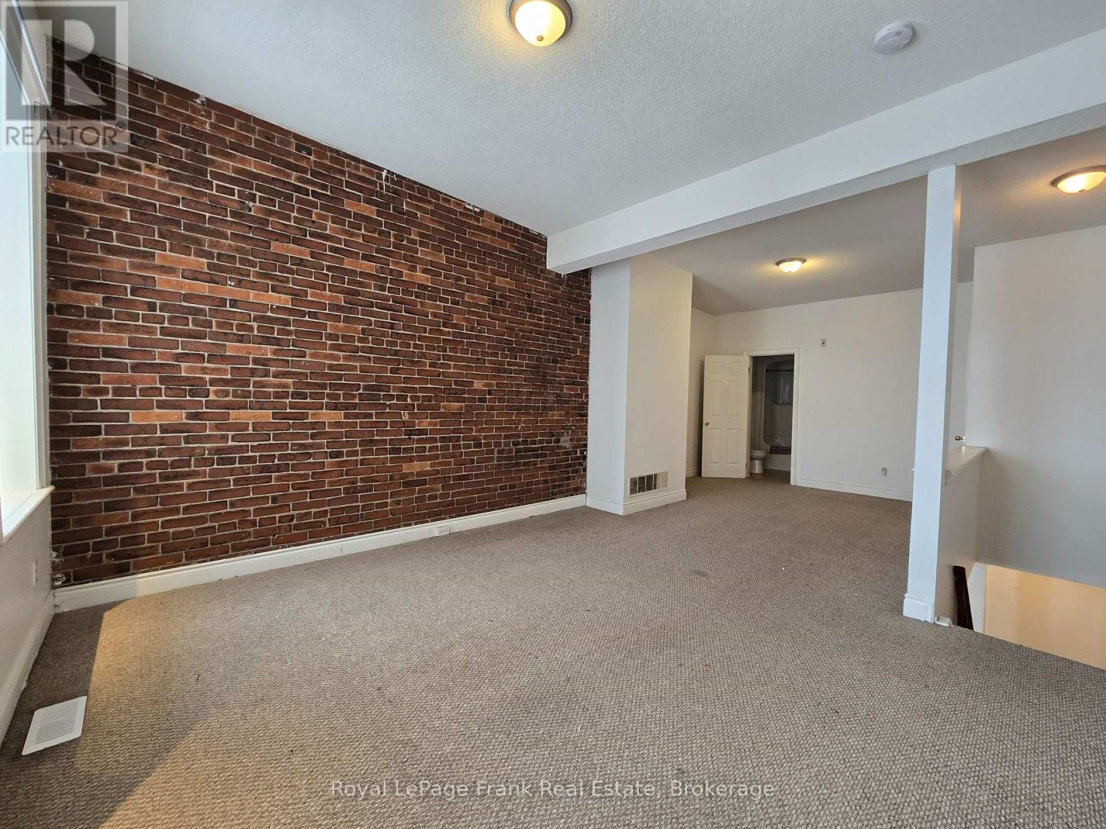 205 - 54 King Street E, Clarington, Ontario  L1C 1N3 - Photo 6 - E13633734