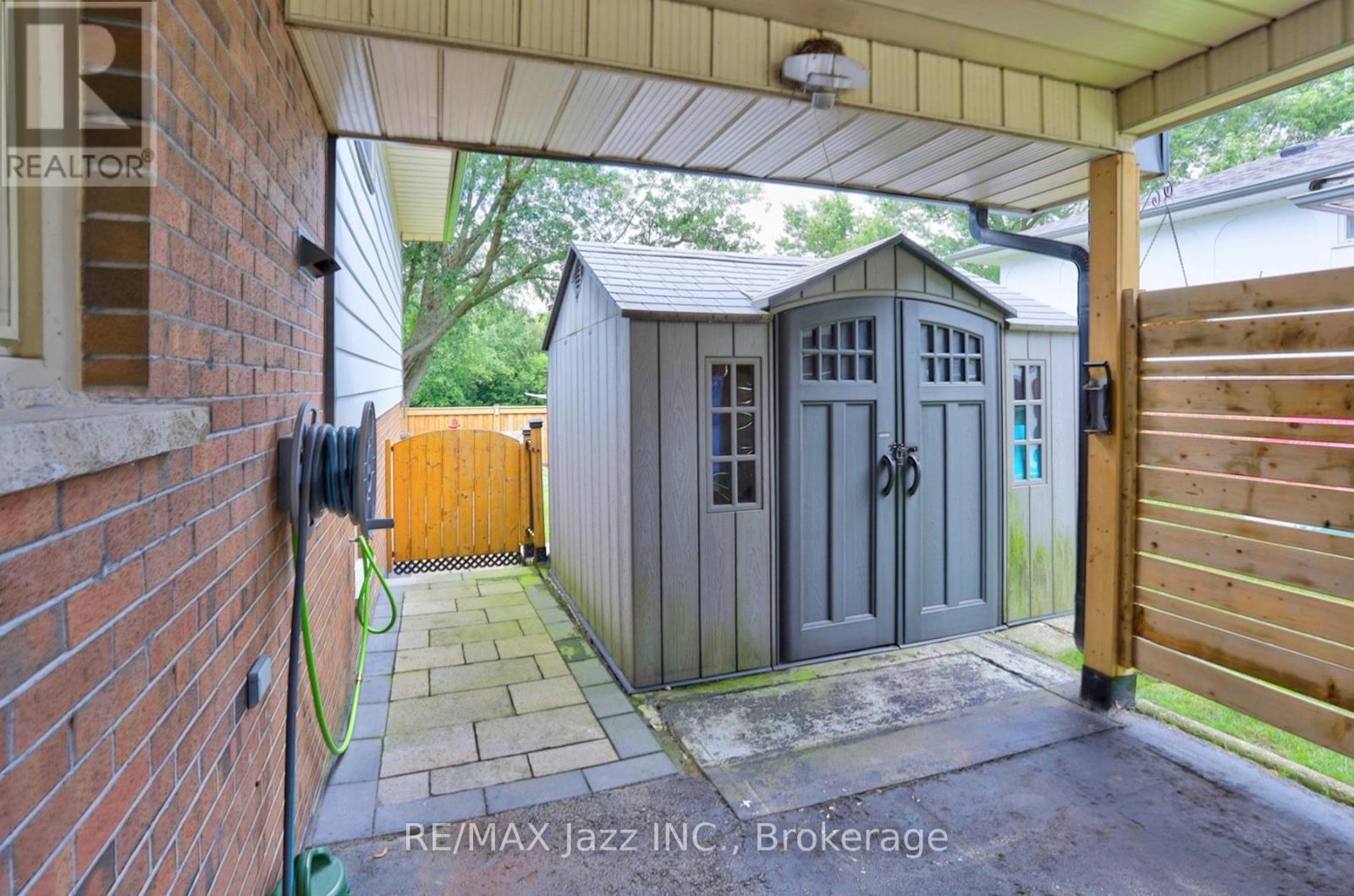 330 Waverly Street N, Oshawa, Ontario L1J 5W1 - Photo 30 - E13633910