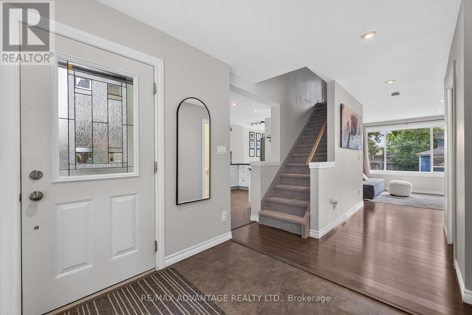 52 Mathers Street, London South, Ontario  N6C 3W2 - Photo 3 - X13633614