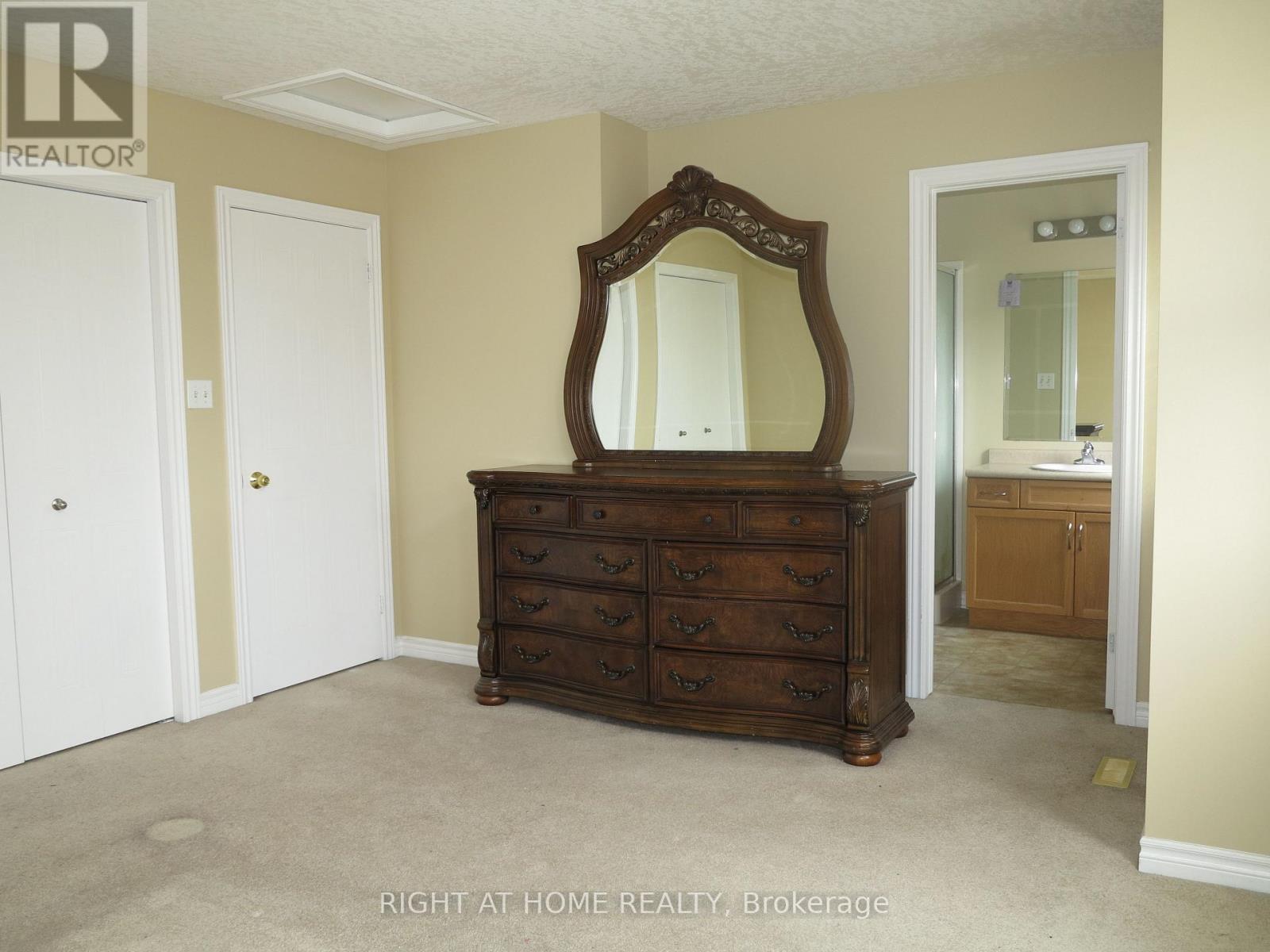 692 Oakcrossing Road, London North, Ontario  N6H 5V9 - Photo 11 - X13633788