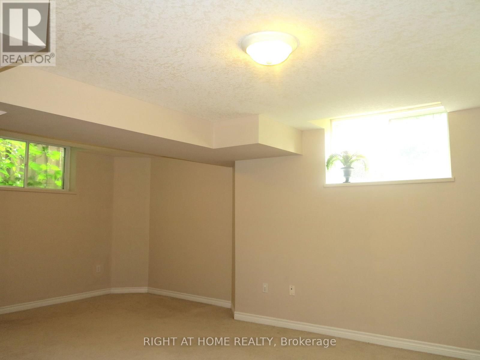 692 Oakcrossing Road, London North, Ontario  N6H 5V9 - Photo 21 - X13633788
