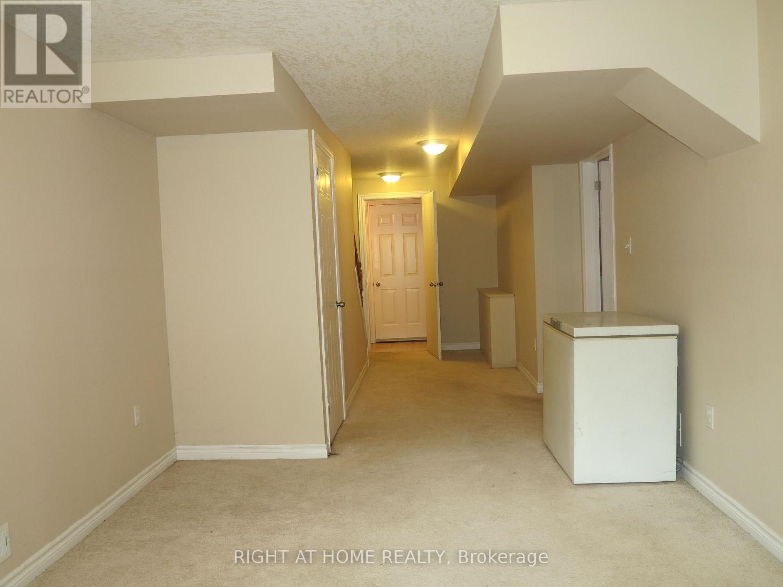 692 Oakcrossing Road, London North, Ontario  N6H 5V9 - Photo 22 - X13633788