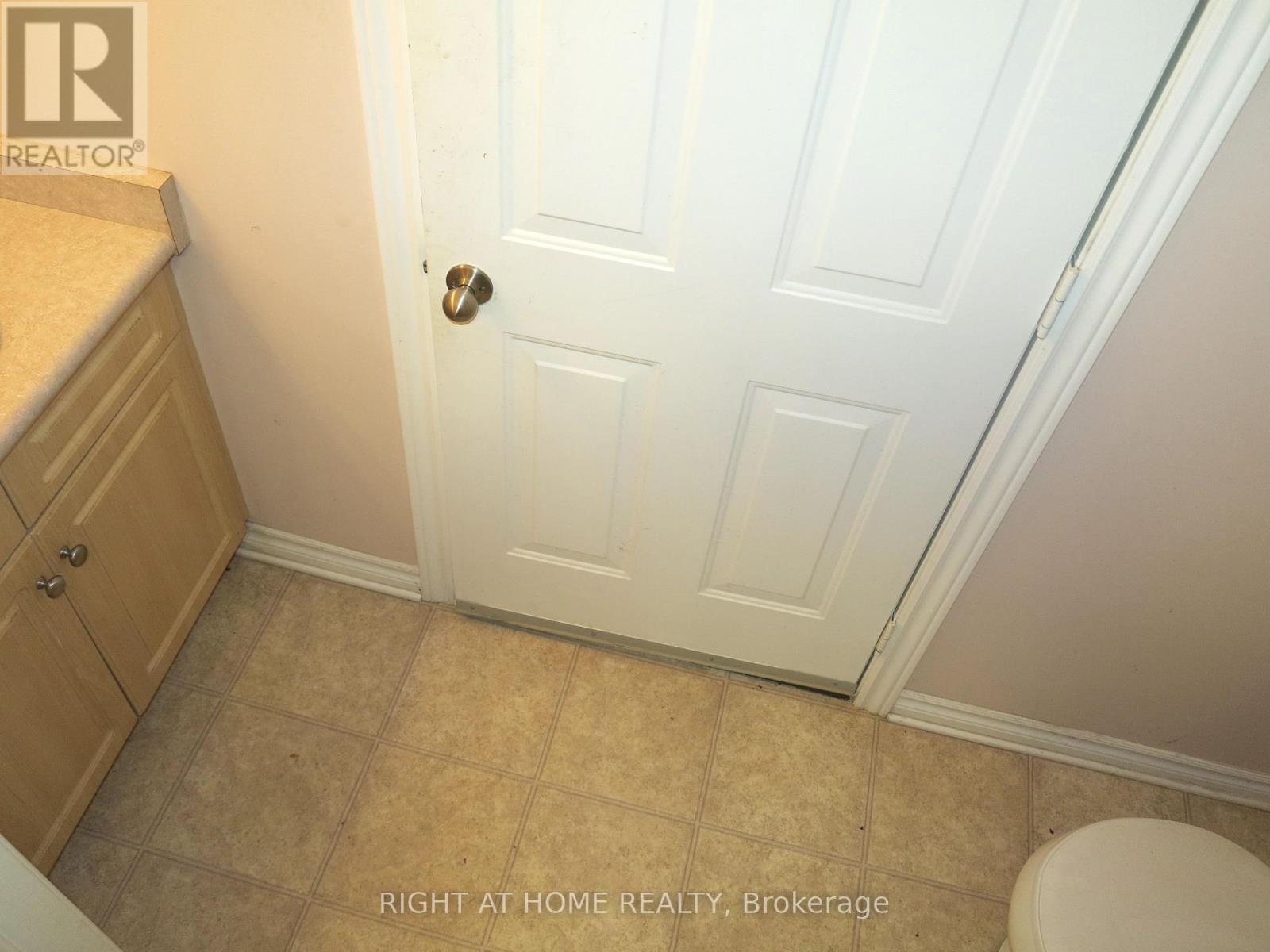 692 Oakcrossing Road, London North, Ontario  N6H 5V9 - Photo 24 - X13633788