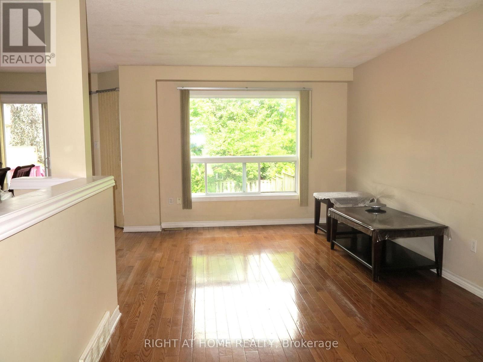 692 Oakcrossing Road, London North, Ontario  N6H 5V9 - Photo 3 - X13633788