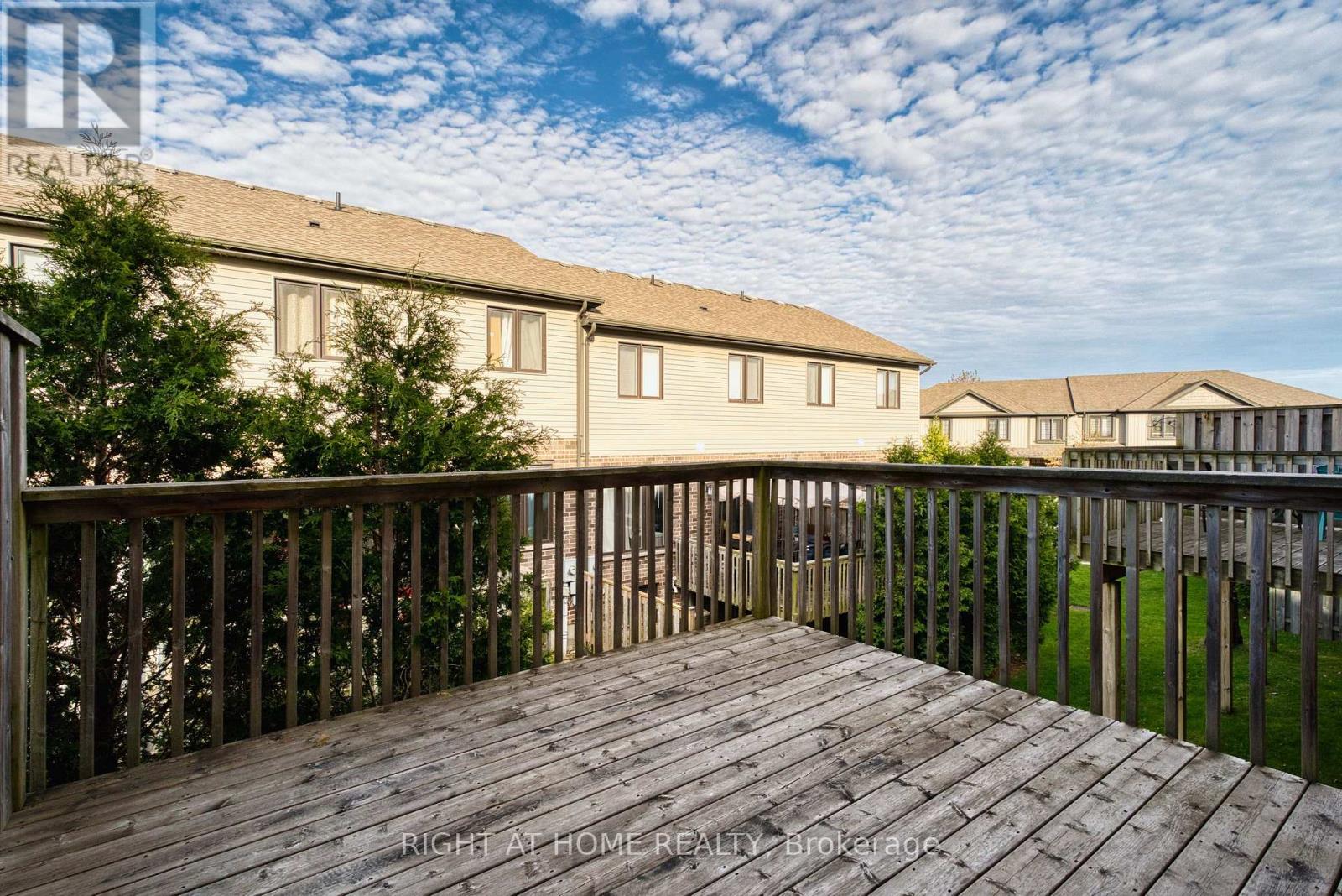 16 - 1030 Oakcrossing Gate, London North, Ontario  N6H 0H1 - Photo 35 - X13633798