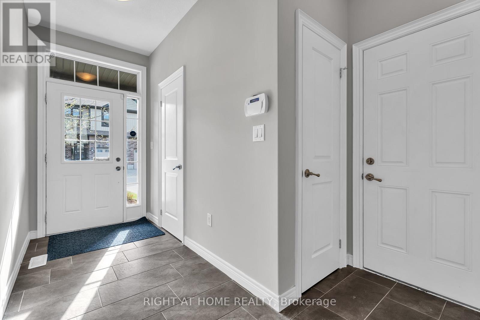 16 - 1030 Oakcrossing Gate, London North, Ontario  N6H 0H1 - Photo 5 - X13633798