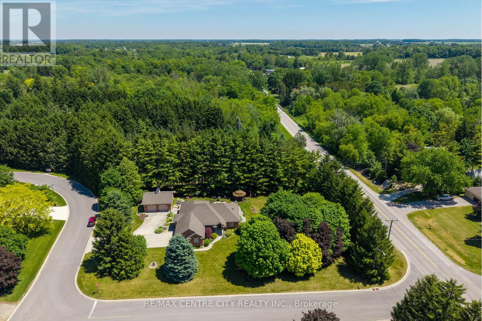 61 Aberdeen Drive, Middlesex Centre, Ontario  N0M 2A0 - Photo 2 - X13633830