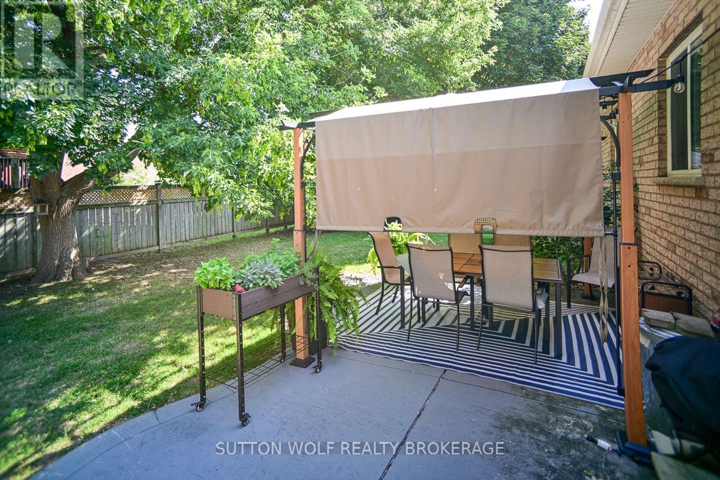 95 Middlesex Drive, Strathroy-Caradoc, Ontario  N7G 4G5 - Photo 8 - X13633846