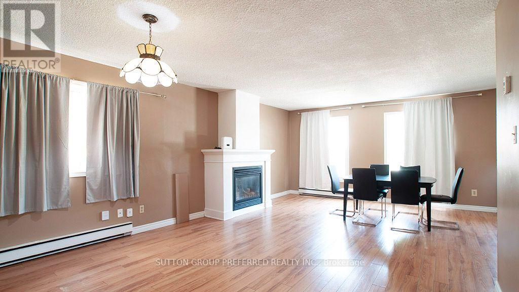 56 Gunn Street, London North, Ontario  N6G 1C7 - Photo 5 - X13633932