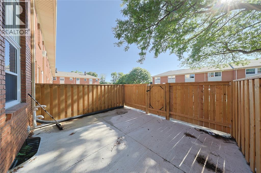 834 Exmouth STREET Unit# 22