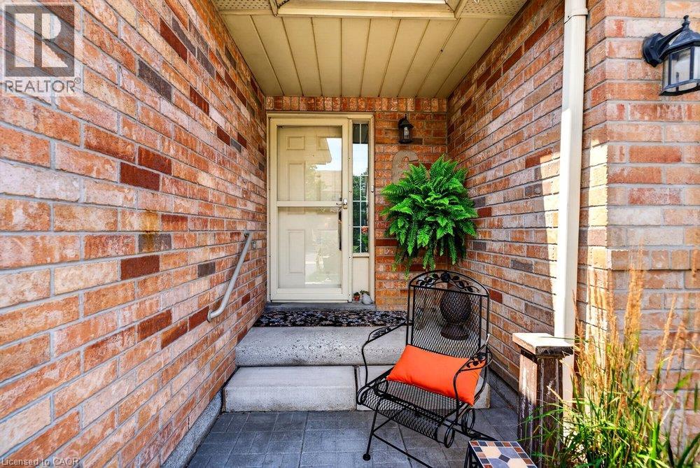 44 Frances Avenue Unit# 6, Stoney Creek, Ontario  L8E 5V6 - Photo 12 - 40850233