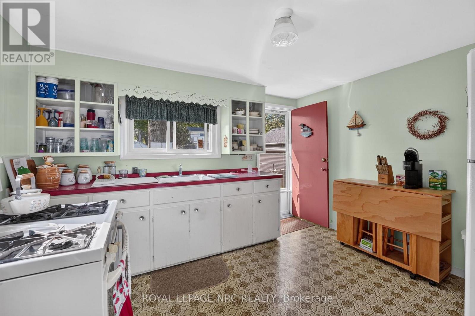 3779 Crystal Beach Drive, Fort Erie, Ontario  L0S 1B0 - Photo 10 - X13633664