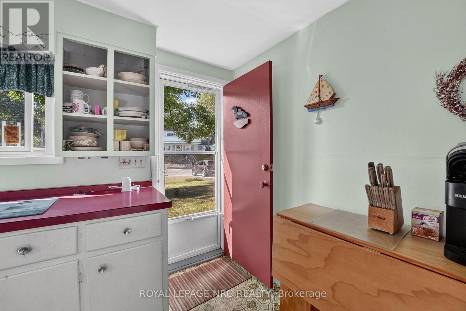 3779 Crystal Beach Drive, Fort Erie, Ontario  L0S 1B0 - Photo 12 - X13633664