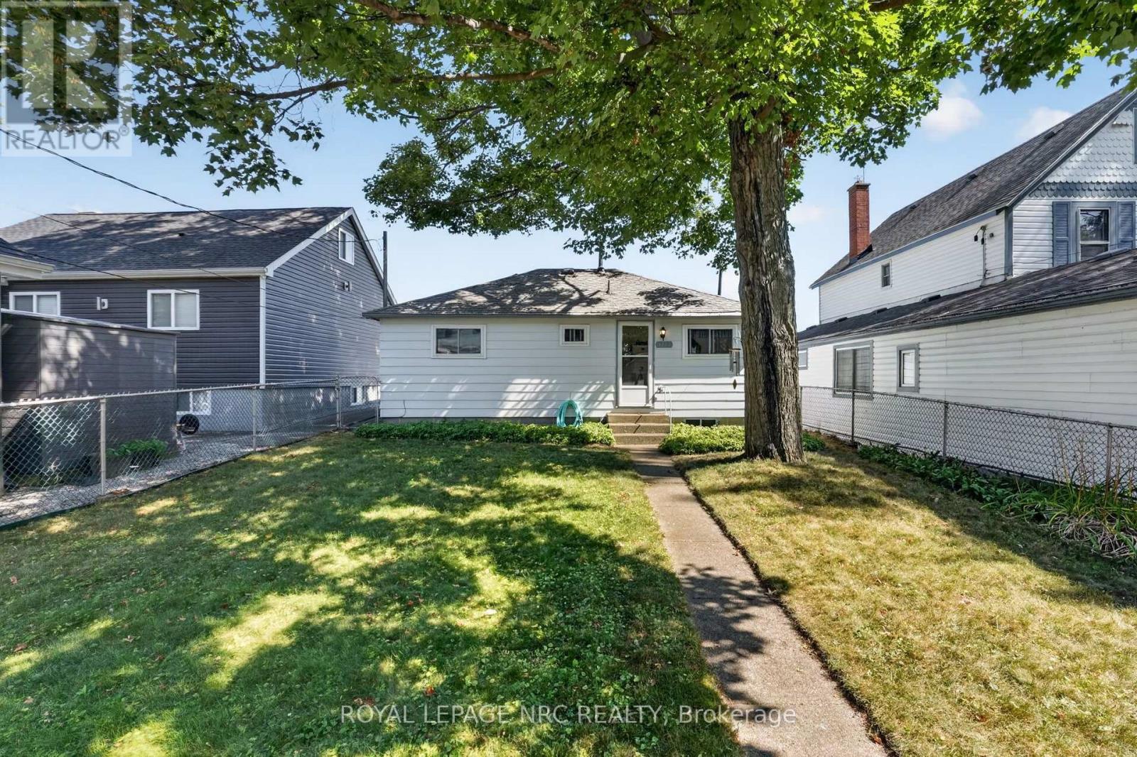 3779 Crystal Beach Drive, Fort Erie, Ontario  L0S 1B0 - Photo 6 - X13633664